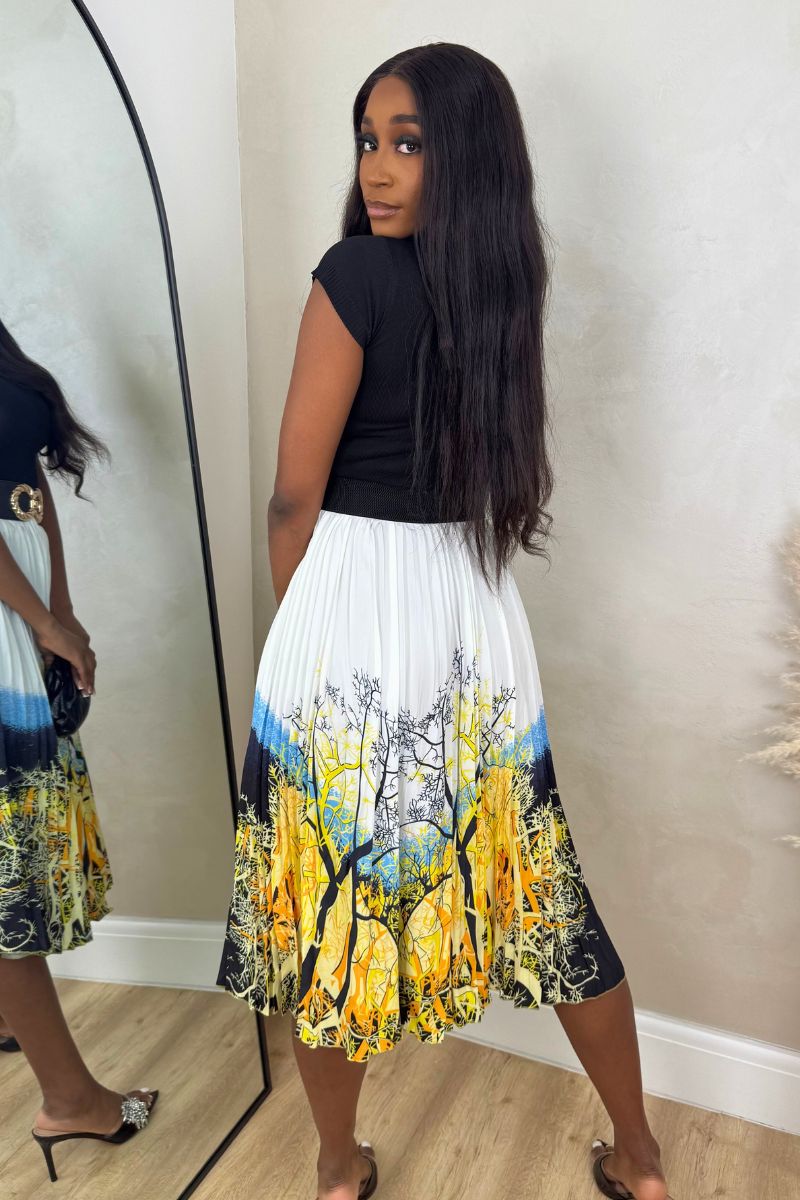 SCENIC PRINT SKIRT & BLACK TOP SET